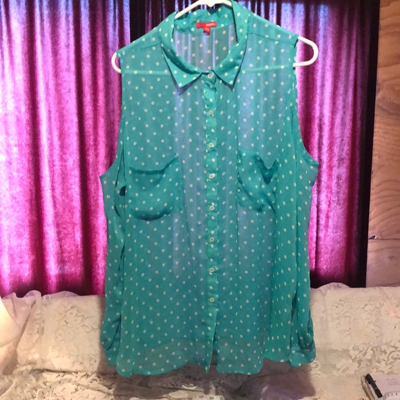 Ladies green and white polka dot cold shoulder 1X - Picture 1 of 9